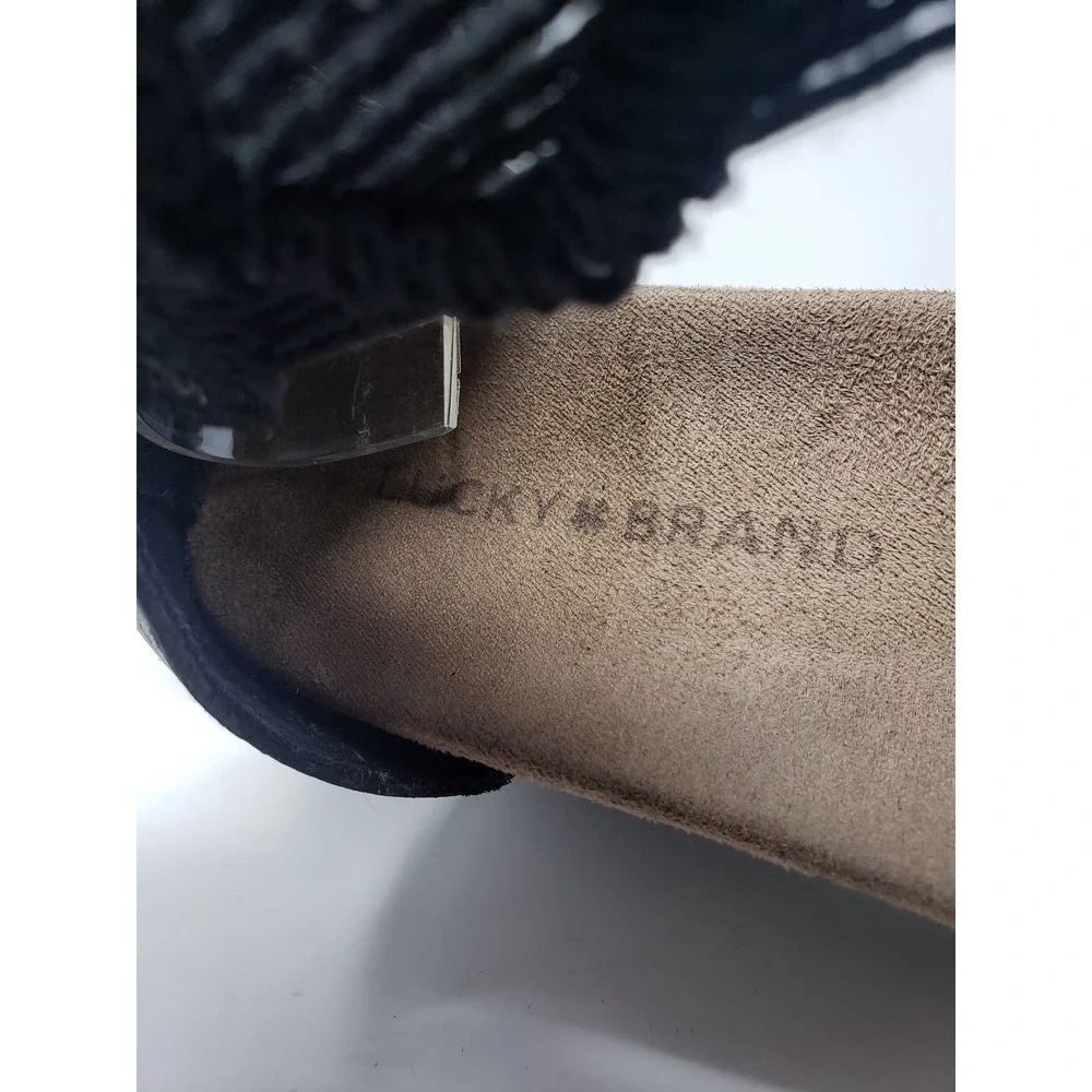 Lucky Brand reposhing this
